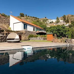 https://casa-la-degollada.in-canary-islands.com