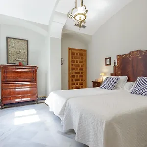 https://casa-san-jose-seville.es-andalucia.com